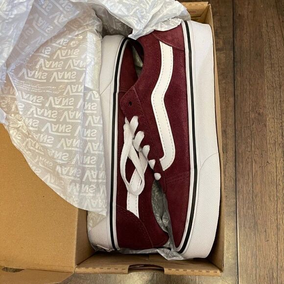 Vans Suede Old Skool Shoes - Picture 8 of 12